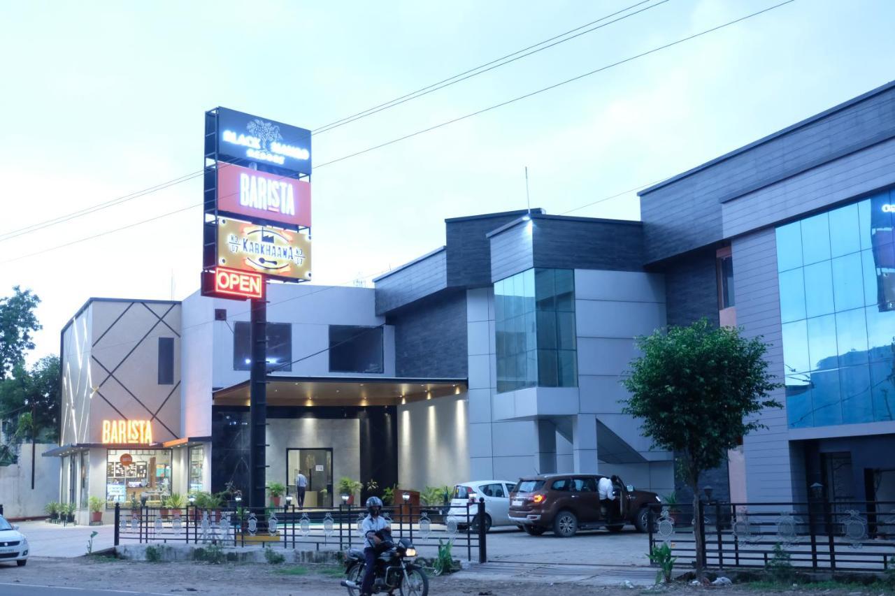 Black Mango Resort Kala Amb Екстер'єр фото