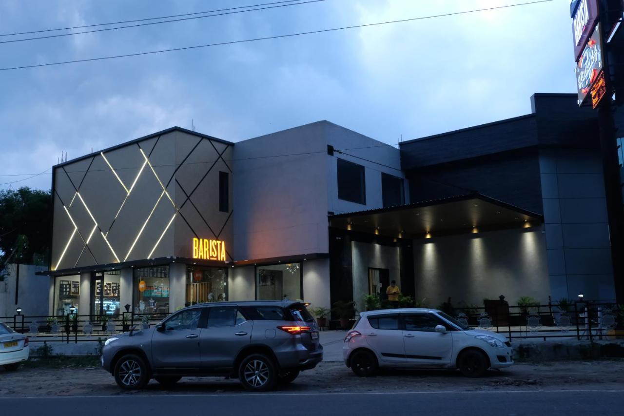 Black Mango Resort Kala Amb Екстер'єр фото