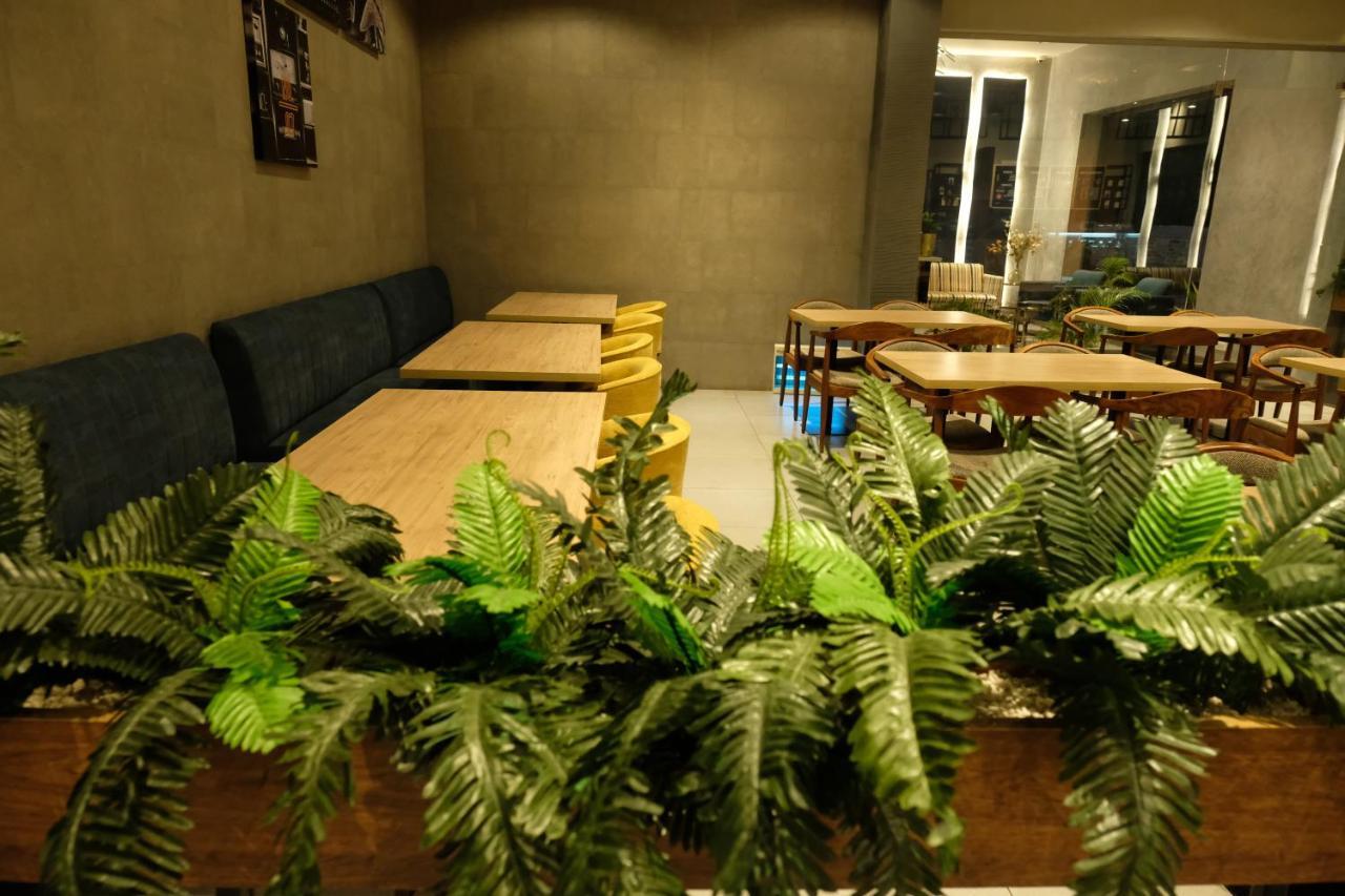 Black Mango Resort Kala Amb Екстер'єр фото