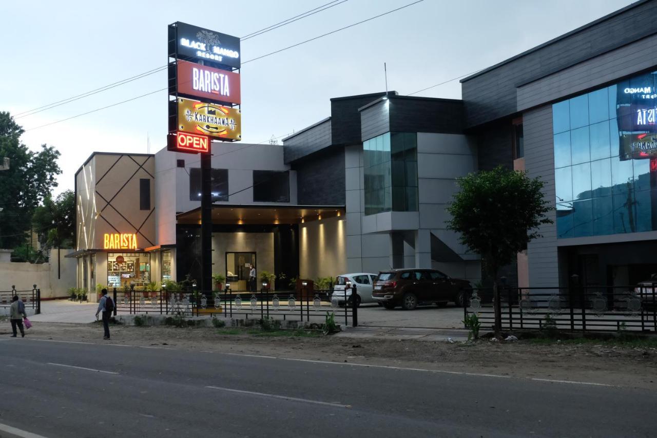 Black Mango Resort Kala Amb Екстер'єр фото