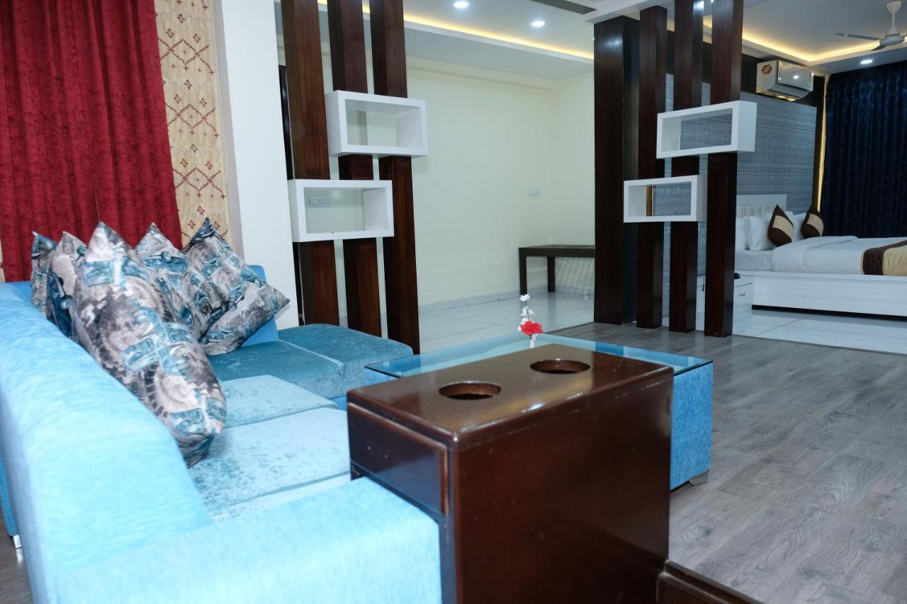 Black Mango Resort Kala Amb Екстер'єр фото