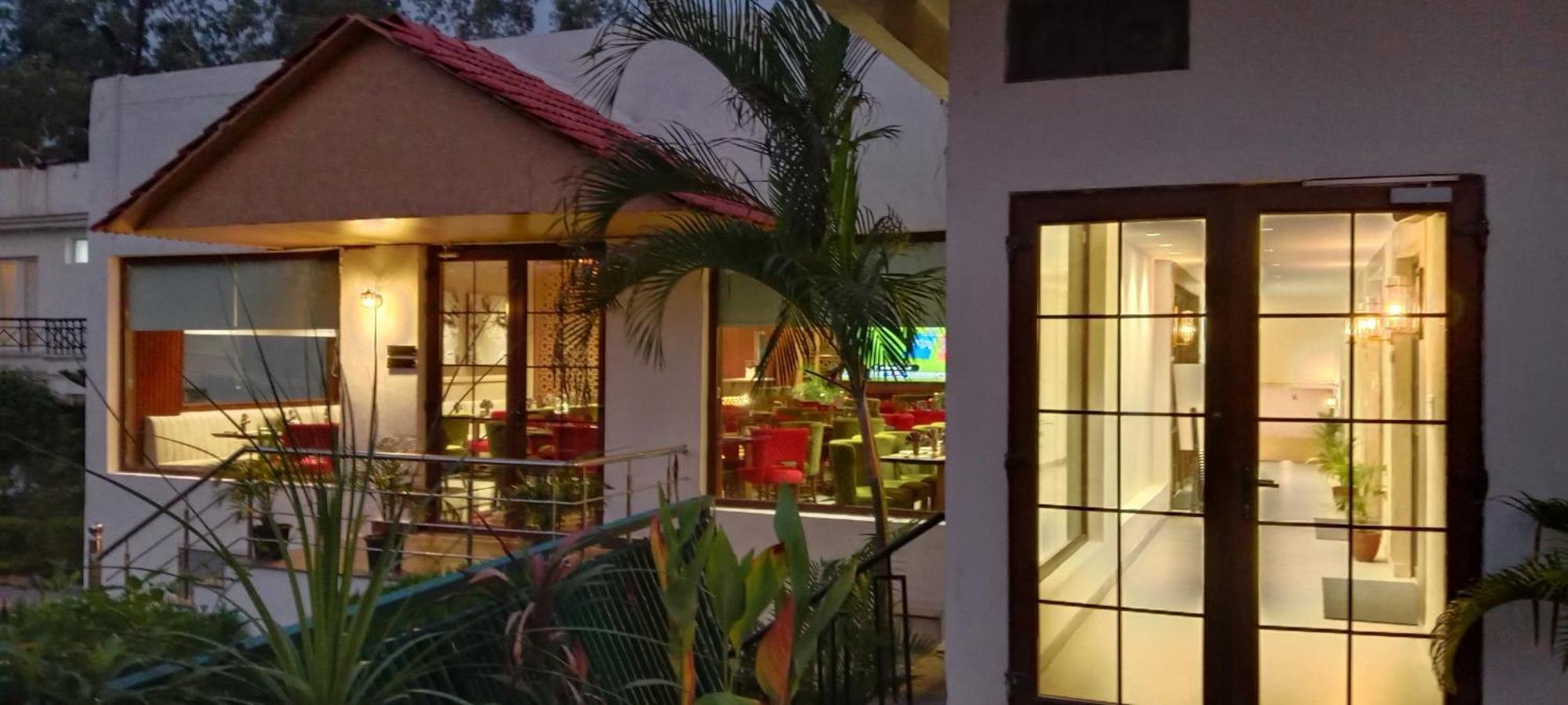 Black Mango Resort Kala Amb Екстер'єр фото