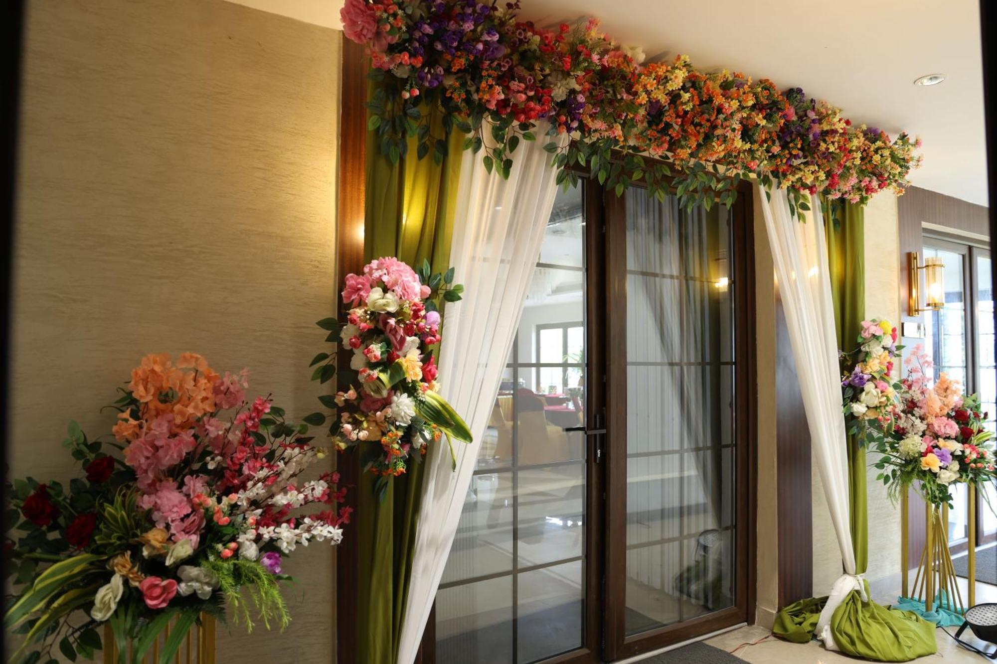 Black Mango Resort Kala Amb Екстер'єр фото